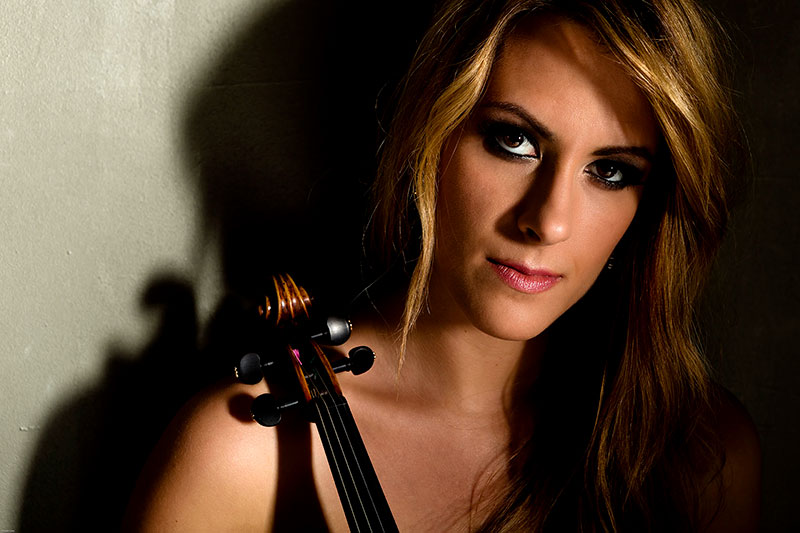 A violinista Francesca Dego se apresenta com a Sinfônica do Paraná [Divulgação