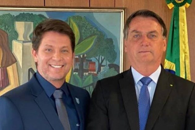 O secretário Mario Frias e o presidente Jair Bolsonaro (reprodução do Instagram)