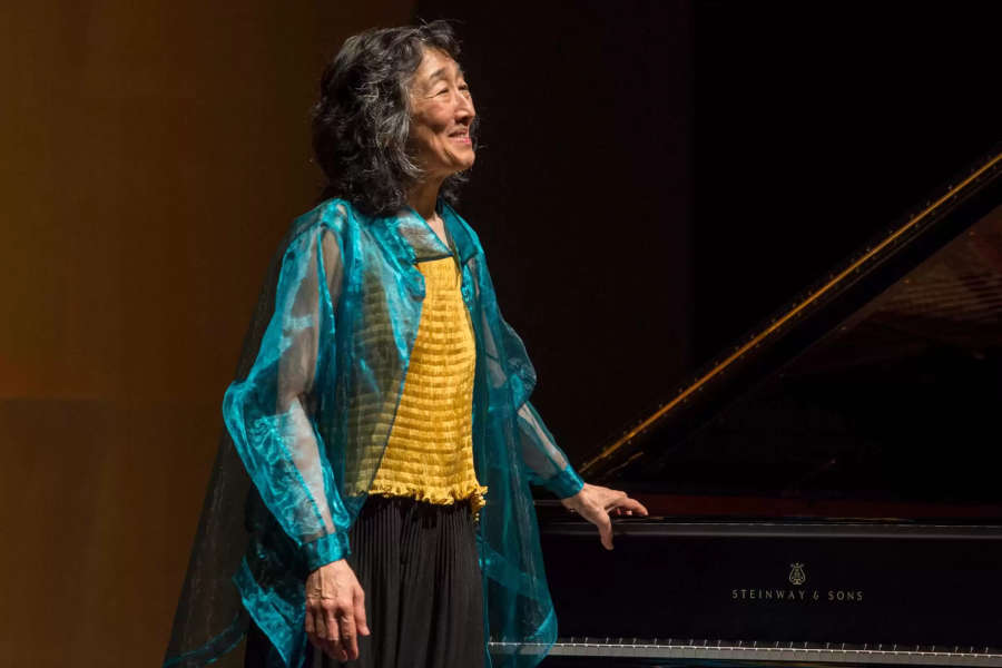 A pianista Mitsuko Uchida [Divulgação/Marco Borrelli]