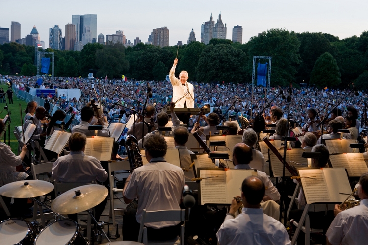 Filarmônica de Nova York. Exemplo de orquestra subsidiada pela comunidade. Foto: divulgação.