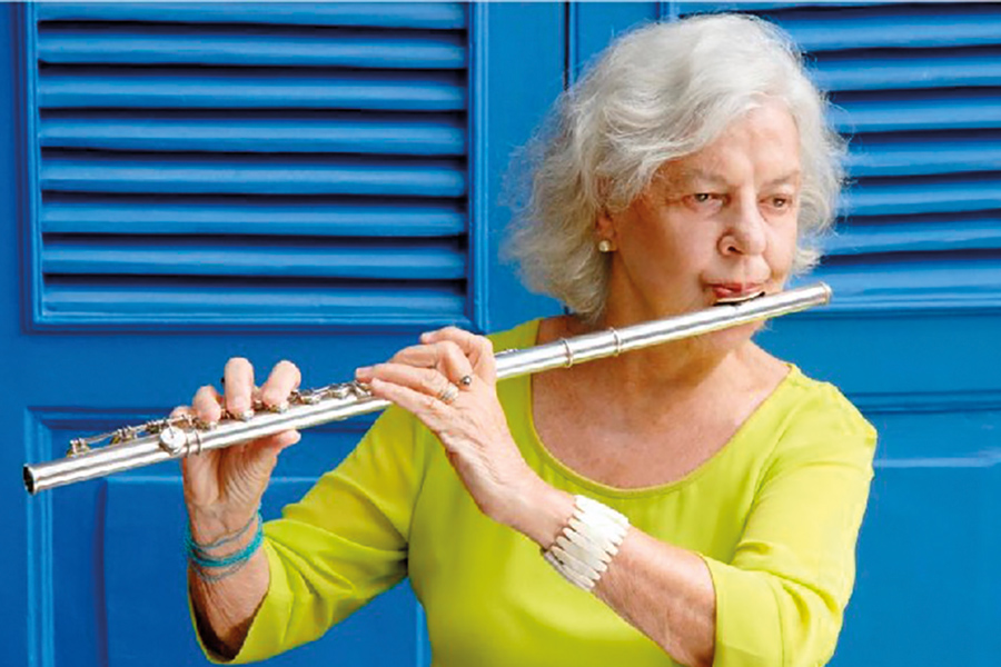 A flautista Odette Ernest Dias [Divulgação]