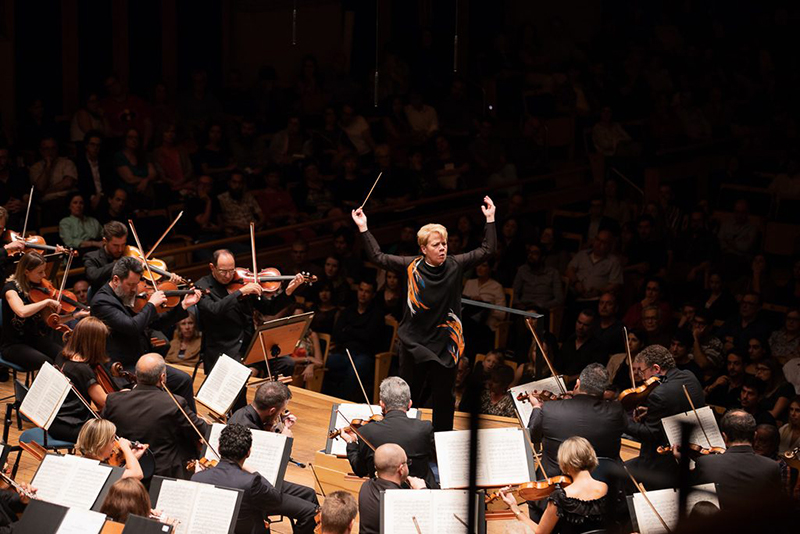 Marin Alsop durante concerto com a Osesp na Sala São Paulo [Mariana Garcia/Divulgação]