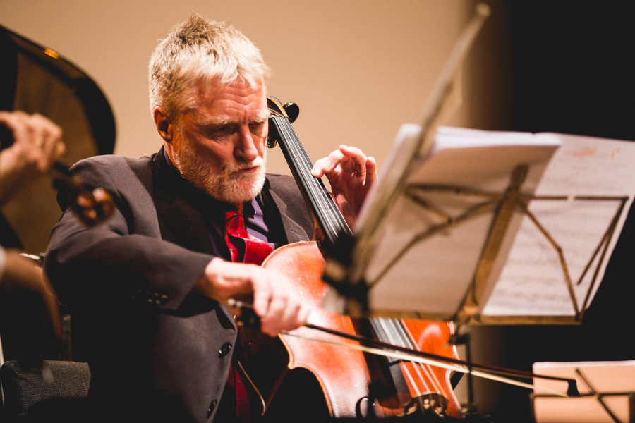 O violoncelista David Chew [Divulgação]