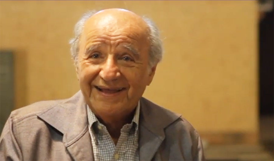 O maestro Henrique Morelenbaum, em vídeo de 2011 (reprodução YouTube)
