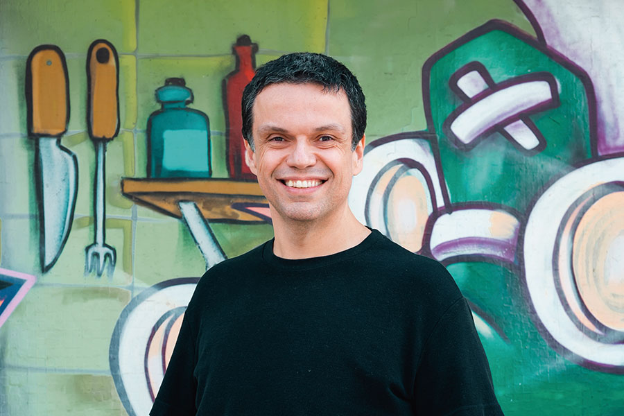 O compositor e professor Leonardo Martinelli [Divulgação]