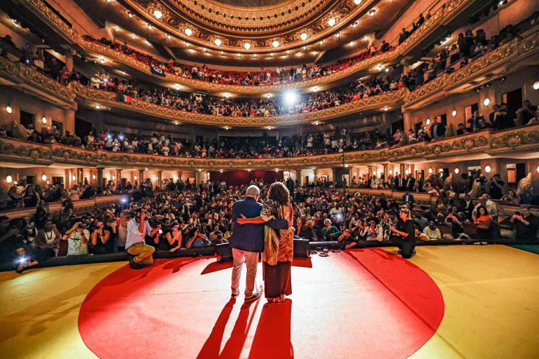 Presidente Lula e ministra Margareth Menezes, no Theatro Municipal do Rio de Janeiro (divulgação, Ricardo Stuckert, PR)