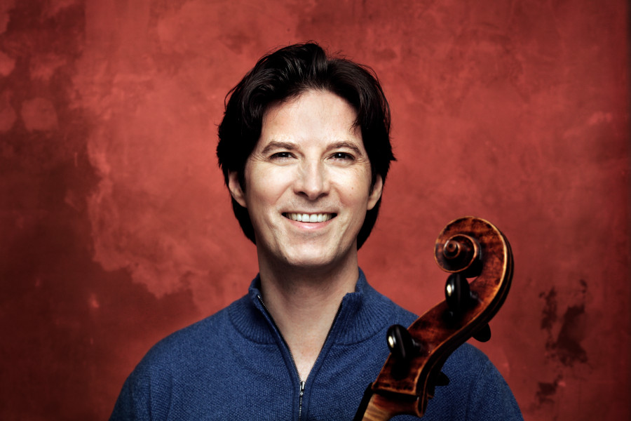 O violoncelista Daniel Müller-Schott [Divulgação/Uwe Arens]
