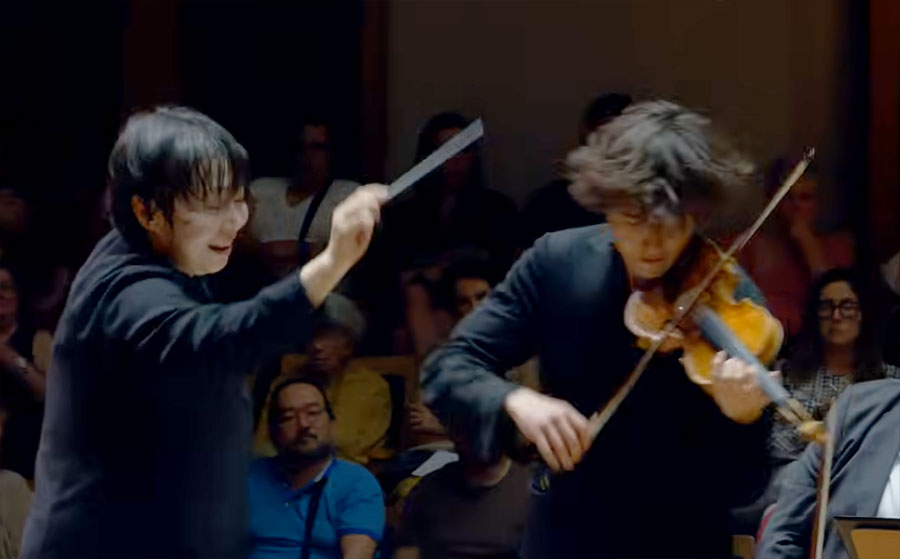 Xian Zhang e Daniel Lozakovich no concerto da Osesp (reprodução YouTube)