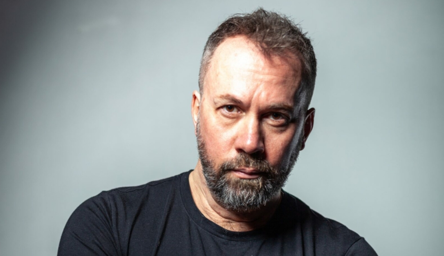 O barítono britânico Robin Adams interpreta Wozzeck [Divulgação]