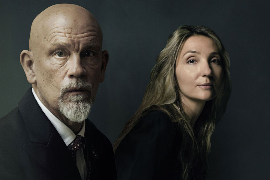 John Malkovich e Anastasya Terenkova [Divulgação]