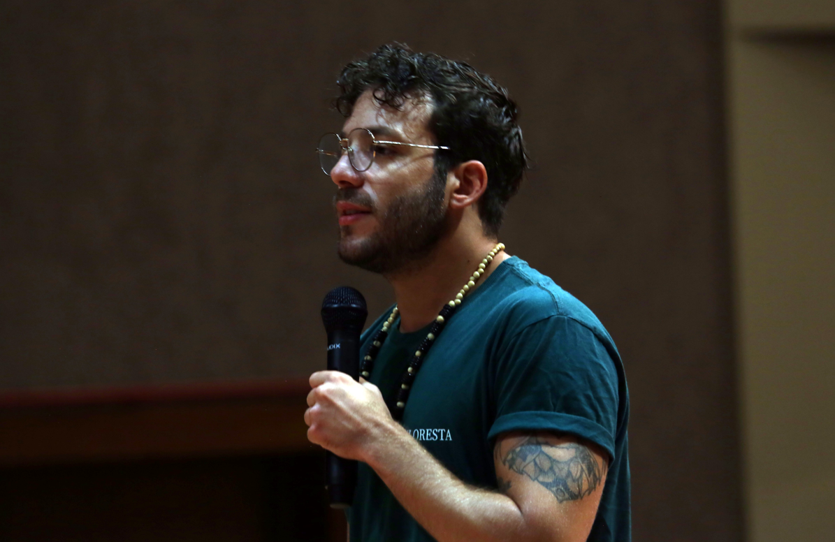 O ator e diretor Matheus Sabbá [Divulgação]