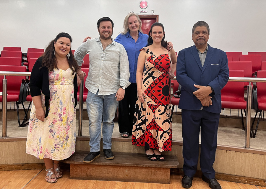 Kismara Pessati, Giovanni Tristacci, Ligia Amadio, Gabriella Pace e Luiz-Ottavio Faria [Reproduçõa/Facebook]