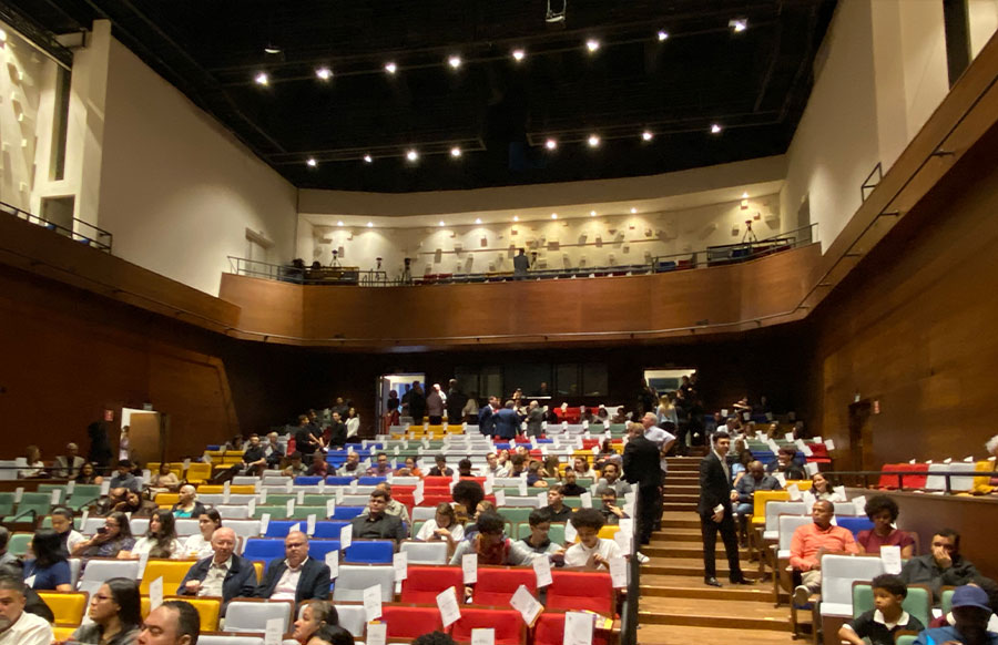 Teatro Baccarelli (Revista CONCERTO)