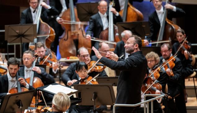 Revista Concerto Kirill Petrenko e a Filarmônica de Berlim [Divulgação/Monika Rittershaus]