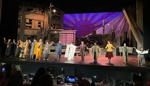 Revista Concerto Artistas são aplaudidos após apresentação da ópera Madame Butterfly, no Theatro Municipal do Rio de Janeiro (Revista CONCERTO)