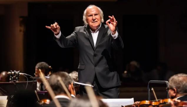 Revista Concerto Isaac Karabtchevsky rege Opes (divulgação, Renato Mangolin)