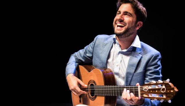 Revista Concerto O violonista Rafael Aguirre [Divulgação]