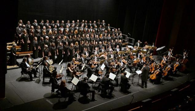 Revista Concerto Orquestra Acadêmica de São Paulo e Coral da Cidade de São Paulo em apresentação no Teatro Bradesco (divulgação, Andrea Camargo)