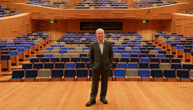Revista Concerto Wilson Brumer, novo presidente do Instituto Cultural Filarmônica, na Sala Minas Gerais (divulgação, Vinícius Correia)