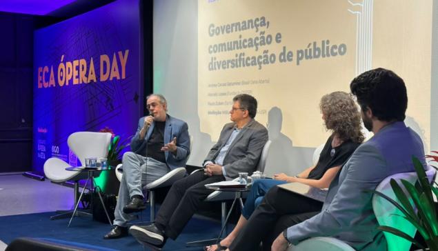Revista Concerto Paulo Zuben, Marcelo Lopes, Andrea Caruso e William Coelho durante mesa no ECA Opera Day [Clara Zamboni/Revista CONCERTO]