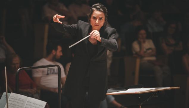 Revista Concerto A maestra Natalia Salinas [Divulgação]