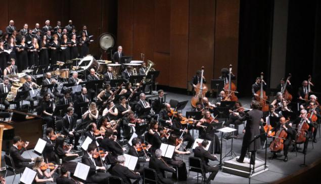 Revista Concerto A Orquestra Sinfônica de Minas Gerais em concerto no Palácio das Artes [Divulgação/Paulo Lacerda]