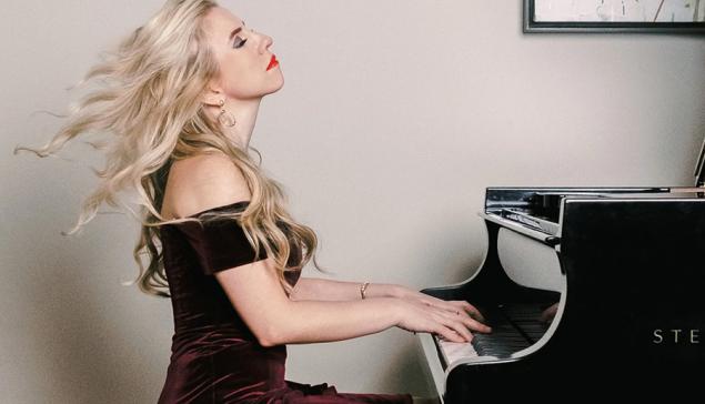 Revista Concerto A pianista Natasha Paremski sola com a Filarmônica de Minas Gerais [Divulgação]