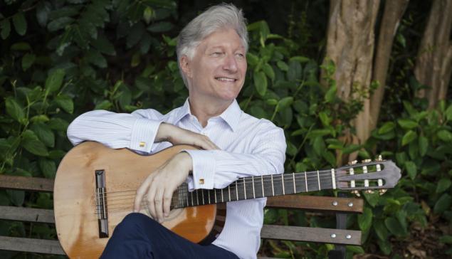 Revista Concerto O violonista Fabio Zanon celebra 60 anos com a Filarmônica de Minas Gerais [Divulgação]