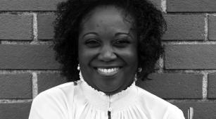 A maestra Alba Bomfim, que assume a OER a partir do dia 1º de julho [Divulgação]