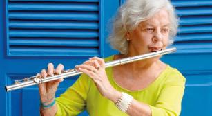 A flautista Odette Ernest Dias [Divulgação]