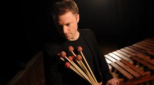 O percussionista Colin Currie [Divulgação/Linda Nylind]