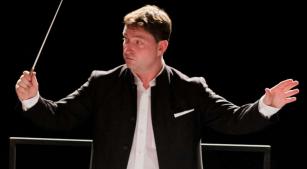 O maestro Knut Andres [Divulgação/Rodrigo Alves]