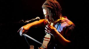 O músico Ajítenà Marco Scarassatti [Divulgação]