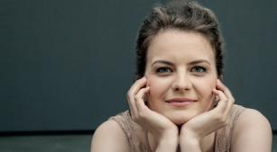 A violinista Veronika Eberle [Divulgação]