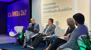 Paulo Zuben, Marcelo Lopes, Andrea Caruso e William Coelho durante mesa no ECA Opera Day [Clara Zamboni/Revista CONCERTO]
