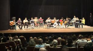 Apresentação de alunos da Escola Villa-Lobos [Divulgação]