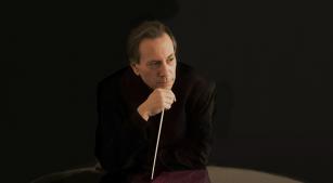 O maestro Ira Levin [Divulgação]