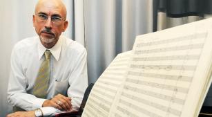 O compositor Marcos Padilha [Divulgação/Carlos Bassan/marcopadilha.com]