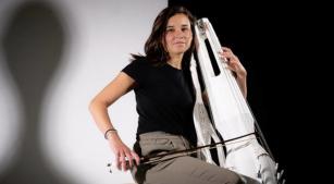 A compositora e instrumentista Rafaele Andrade [Divulgação]