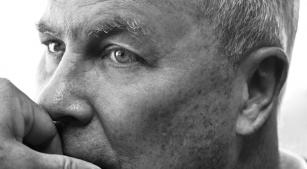 O diretor e dramaturgo Robert Wilson [Divulgação/Yorgos Kaplanidis/robertwilson.com]