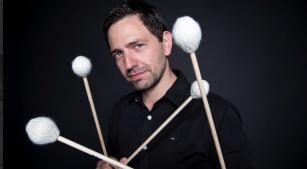 O percussionista Ronni Kot Wenzell será o solista [Divulgação]