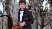 O violinista Augustin Hadelich [Divulgação]