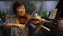 A violinista Elisa Fukuda [Divulgação]