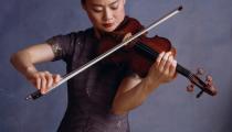 Violinista Midori [ Divulgação/ Timothy Greenfield-Sanders]