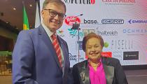 Andrzej Cieszkowski e Glória Guerra (divulgação, Denise Andrade)