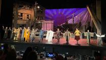 Artistas são aplaudidos após apresentação da ópera Madame Butterfly, no Theatro Municipal do Rio de Janeiro (Revista CONCERTO)