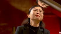 Yumeka Nakagawa se emociona ao interpretar o Prelúdio nº 15, op. 28, de Chopin (reprodução YouTube)