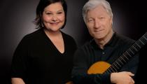 A soprano Marília Vargas e o violonista Fabio Zanon [Divulgação]