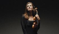 A violinista Janine Jansen [Divulgação]