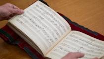 Caderno com aulas de composição de Mozart [Divulgação/Élie Ludwig/BNF]